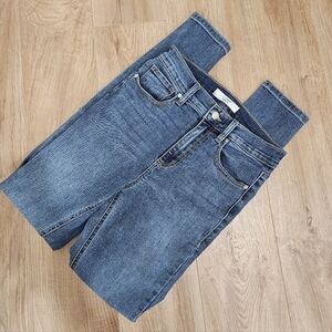 Dynamite “Kate” Skinny Jeans Size 27 – Medium Wash